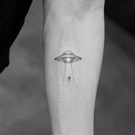 Discover thousands of free alien tattoos & designs. Pin on aliens