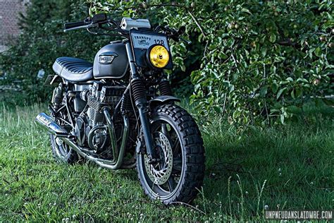 Esta honda cb750 es la nueva moto de daryl dixon (norman reedus) uno de los personajes de la serie de terror the walking dead. Une Honda CB 750 Seven Fifty scrambler, signée Lust ...