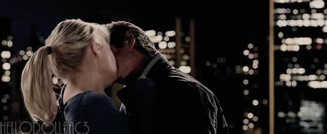 Emma stone is one of the hottest women in hollywood an american actress. the amazing spider-man emma stone blonde gif | WiffleGif