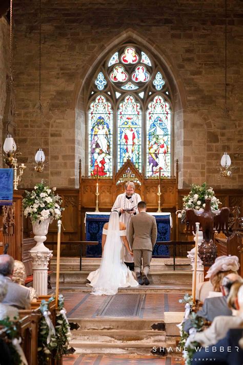 Based in waltham abbey, essex, local area covers hertfordshire and north london but will undertake commissions anywhere. Delbury Hall Wedding Photography | 40 Best Images