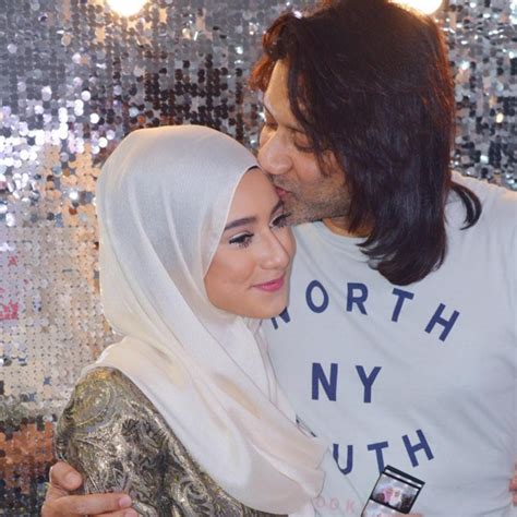 Pada umur 19 tahun, ameera khan akui dah kahwin di london? EKSKLUSIF!!! Sekitar Sambutan Hari Lahir Adik Neelofa ...