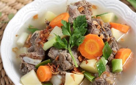 Pelajari dengan mudah cara bikin masakan sayur sop yang enak dengan bahan bumbu sop sederhana. Resep Sop Daging Sapi Enak Dan Gurih : Resep Cara Membuat ...