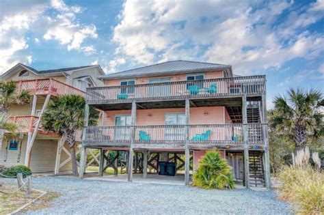 What is the cost of apartment per month rent for a two bedroom and two bathroom? Topsail Beach house with 3 bedrooms | FlipKey