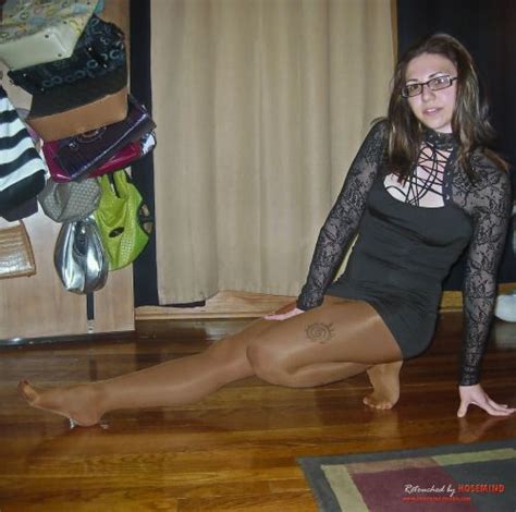 Hundreds of new videos are uploaded by our members every day. Pin on Nylons 5