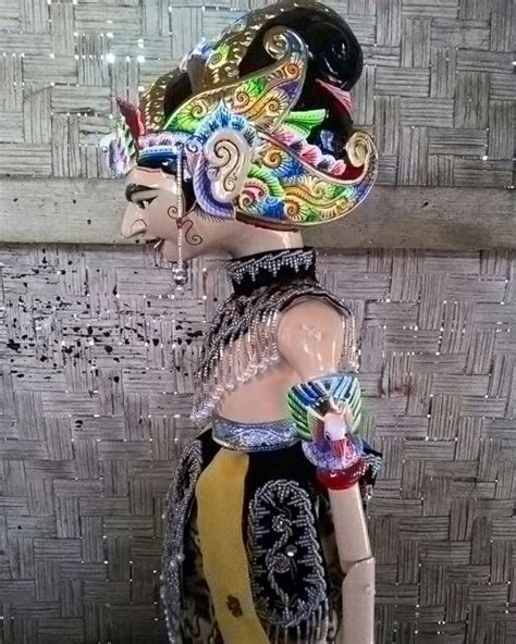 Sketsa gambar wayang arjuna berwarna ki dalang rohmad hadiwijoyo. Wayang Golek Yudistira - Jasa Pembuatan Wayang Golek