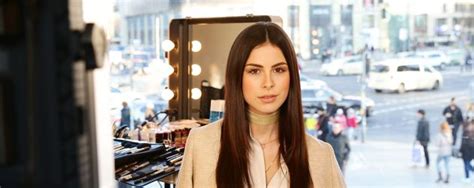 Doch auf ihrem neuesten foto fällt den fans sofort etwas anderes ins auge: Für Julien Bam: Lena Meyer-Landrut geht unter die Rapper ...