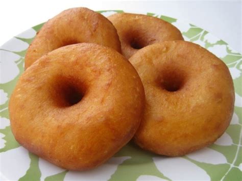 Karena donat yang di buat dengan resep dan bahan yang terbuat dari kentang mampu menjadi rasanya lebih enak dan lembut di lidah, wahh jadi. Resep Donat Kentang Asli Yang Empuk Dan Enak