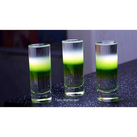 The most globally widely recognised brand of melon. Blind Melon Shots - TipsyBartender.com | Tipsy bartender ...