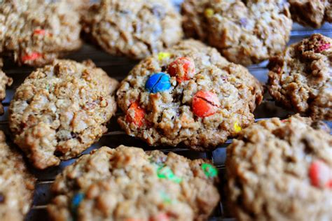 A fun twist on chocolate chip cookies, theese crispy treats are so good! Stay@Home Dad: Monster Cookies