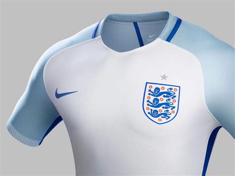 England ist mit seinem neuen trikot bereit für die euro 2021. England EM 2016 Trikot veröffentlicht - Nur Fussball