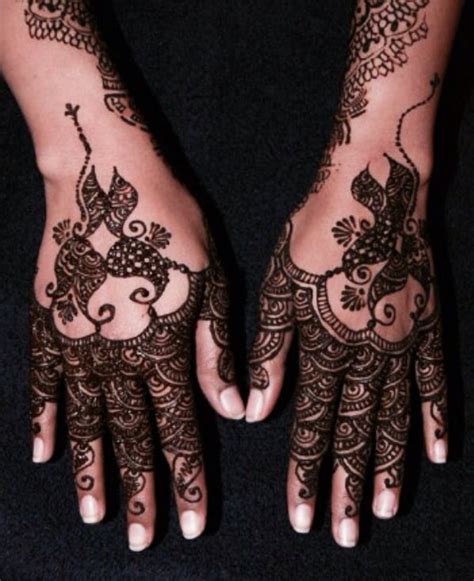 I have a.7 mm, a.5mm, and a.9mm. Pin on Henna ideas