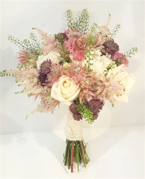 Whether you are having an outdoor or indoor ceremony and reception flowers will be a large part of your decor. Rustic and Natural Wedding Bouquets - Dahlia Floral Design ...