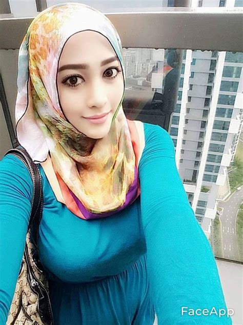 100k dapat 4 grup(indo, jilbab, asia, barat) harga normal : Pin oleh Jason di FaceApp di 2020 | Gaya hijab, Jilbab cantik, Hijab