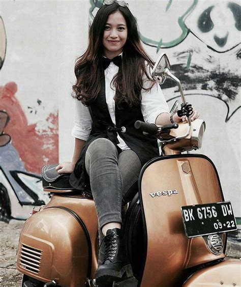 Quotes anak vespa yang bijak. Adorable ScooterGirls | Scooter girl, Vespa girl, Vespa bike