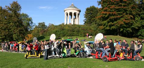 Sat/sun at 2, 3, 4 and 5 pm. Englischer Garten