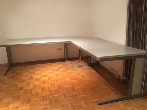 Hierfür eignet sich dieser schreibtisch von vasagle ideal. Stabiler Schreibtisch/Bürotisch 240cm x 240cm in 9020 ...