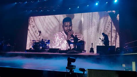 Formerly stylised as derülo ), is an american singer, songwriter, and dancer. Jason Derulo 2Sides Tour - MARRY ME live - Oberhausen 03 ...