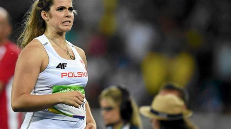 Born 9 march 1996 in suwałki) is a polish track and field athlete who competes in the javelin throw. Rio 2016. Rzut oszczepem. Andrejczyk po finale: To była żenada