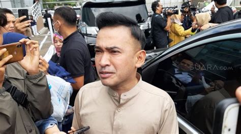 Daniel ahmad uudelleentwiittasi daniel ahmad. Bareng Raffi Ahmad, Helmi Yahya Bongkar Asal-usul Geprek ...