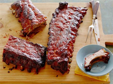Place in baking dish and let cook for 1 and 1/2hrs, (one hour for a more rare prime rib). How To Cook Marinated Spare Ribs On The Bbq | Reviewmotors.co