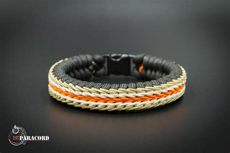 How to weave paracord grenade. Custom Stitched Fishtail Paracord Bracelet | Paracord ...