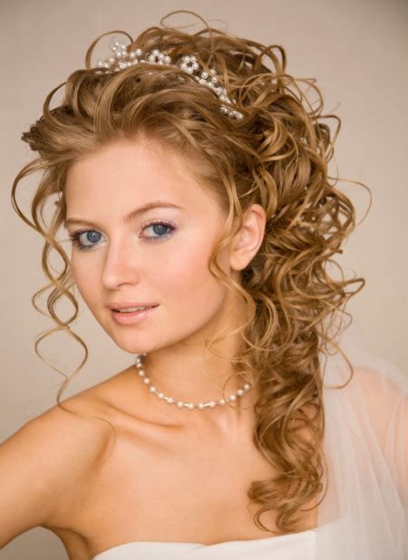 Do use your diffuser on the coolest setting. 5 Romantic hairstyles for Valentine's Day - Page 3