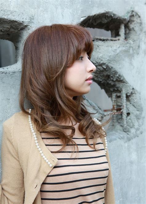 New Beautiful Long Wavy Hairstyle for Asian Girls | Ladies ...
