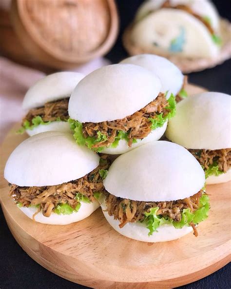 With this tasty burger recipes app, you will receive the latest information about the art of making luxury burger with a variety of models and a. Resep Burger Pao Ayam (Bakpao Burger Isi Ayam Suwir) ala Bakery