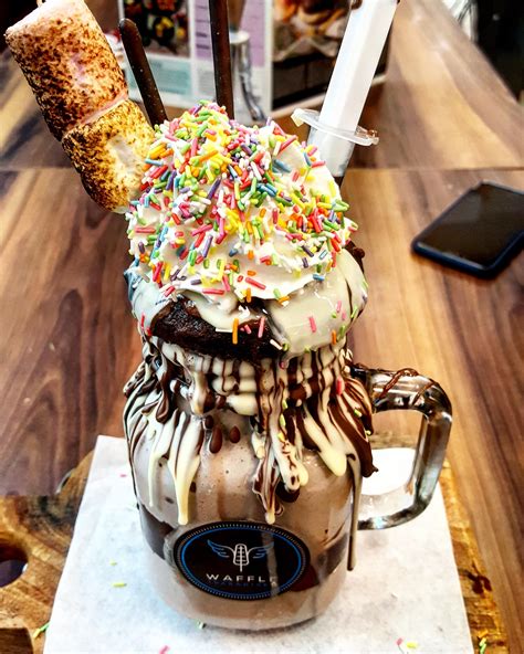 French fries are tasty, but if you can microwaves can penetrate only up to 1.5 inches through your food according to research conducted in the us. that was the best shake ever ! 2988x3735 | Fun desserts ...