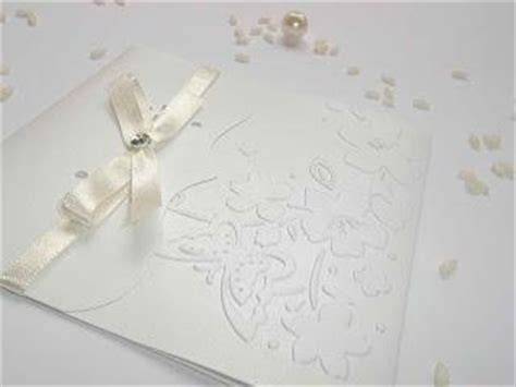 Www.nozzeggiando.it oggi voglio farvi vedere come realizzare della carta decorata in rilievo per. Eleganti partecipazioni tema farfalle, per matrimoni ...