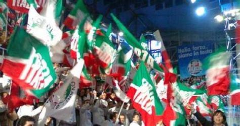 Contact forza italia on messenger. Forza Italia Giovani ringrazia i coordinatori per la ...