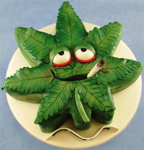 Doch fangen wir von vorne an: Weed Cake | Fondant Cake Ideas | Pinterest | Cannabis ...