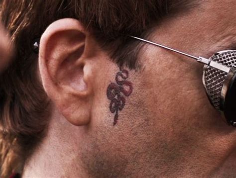Temporary tattoos are more popular (and more realistic) than ever. a far cry from the cheesy temporary tattoos we used to buy out of gumball machines. Do you by any chance have an up close photo of Crowley's ...