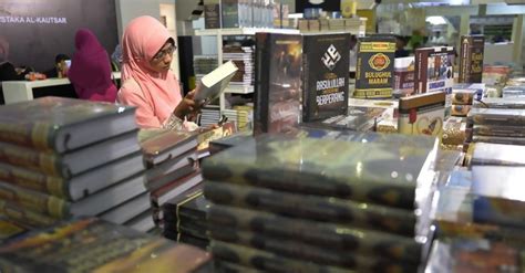 Current issues in islamic finance in malaysia 2018. Represi Soeharto Justru Bikin Buku-buku Islam Menjamur ...
