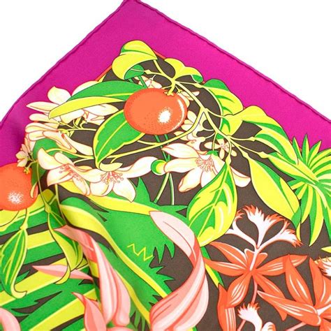 Inexplicably, hermès website scarf photographs are not all that helpful. Hermes Silk scarf 90 in Flamingo Party Print at 1stdibs