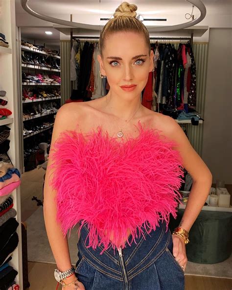 She has 275k subscribers on there. Chiara Ferragni Topless Fappening Collection 2019 | #The ...