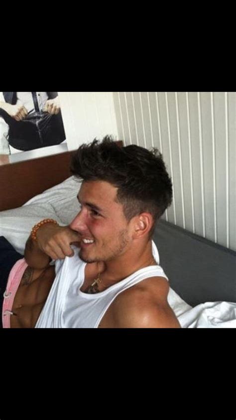 Maybe you would like to learn more about one of these? roman bürki | Tumblr | Hockey girlfriend, Abs boys, Selena ...