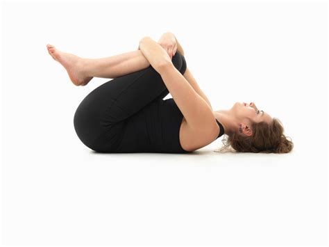 In this week's 10 minute morning yoga class i'm incorporating both strength and flexibility to set you up for the day ahead. 10 posturas de yoga para adelgazar | Salud180