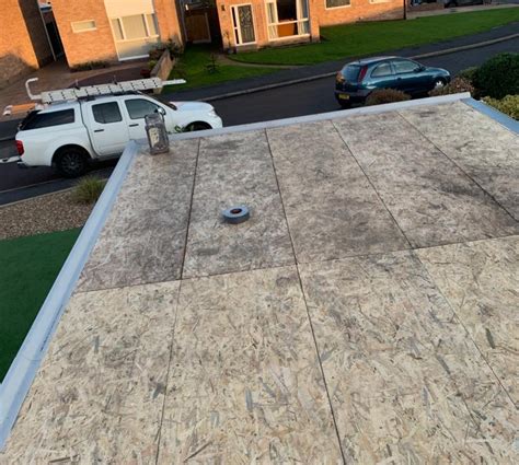 That's because it will help keep the garage at a moderate temperature in all seasons and reduce heating and cooling costs. Fibreglass (GRP) Garage Roof