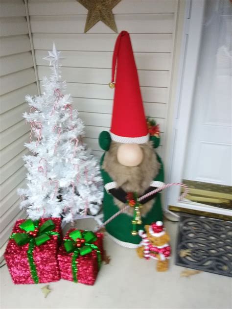 Pagesmediatv & moviestv networkhgtvvideosdiy tomato cage christmas gnome. Pin on Christmas