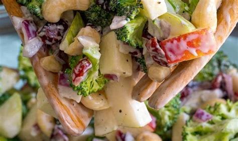 In a large bowl, combine broccoli florets, diced apple and pear, red onion, cashews and cranberries, and toss together to combine. Poolside Broccoli Salad | Recipe in 2020 | Cooking recipes ...