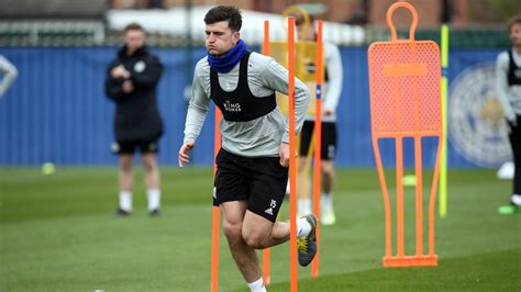 Harry maguire ist ein englischer fußballspieler aus sheffield, england. Harry Maguire set for Manchester United medical - reports ...