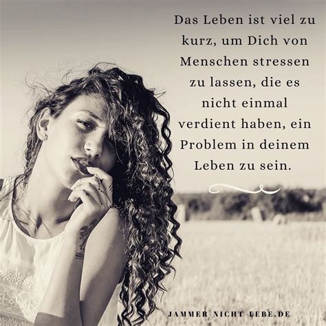 Pin von Britta Spaltner auf Sprüche | Nachdenkliche ... Die sprüche dieser kategorie sind das beste beispiel hierfür und ermöglichen den versand kleiner weisheiten, die jedermann zum nachdenken anregen werden.