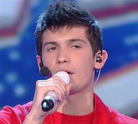 Quindi niente festival per una canzone molto coraggiosa. Pierdavide Carone, la scheda di un possibile vincitore di ...