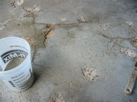 The truth is, repairing your garage floor isn't very difficult, and you only need some guidance and a good quality concrete resurfacer to do the trick. Selkie Wood Works: Garage floor repair