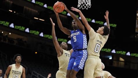 On social media, there were heavy rumors that kentucky wildcats player terrence clarke was involved in a terrible car accident. John Calipari now says Terrence Clarke still a few games ...