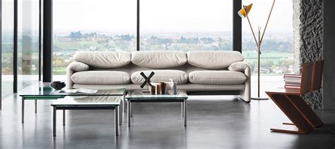 With its quality craftsmanship, armani is the highest symbol of curated italian design. Best Italian Sofa Brands: Best Italian Designer Sofas ...