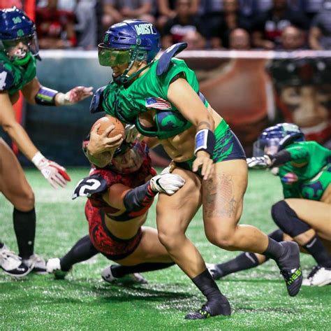 Dynasty leagues are growing and many players are delving in for the first time. Pin by MI MT on LEGENDS FOOTBALL LEAGUE | Football girls ...