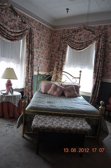 Mattress outlet springfield mo locations, hours, phone number, map and driving directions. The Mansion of Elfindale 1701 South Fort Avenue ...