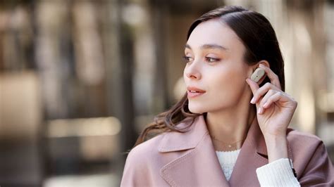 It's a use case for sony's new fully wireless earbuds. Sony WF-1000XM3 Wireless Earbuds Promise up to 32 Hours ...